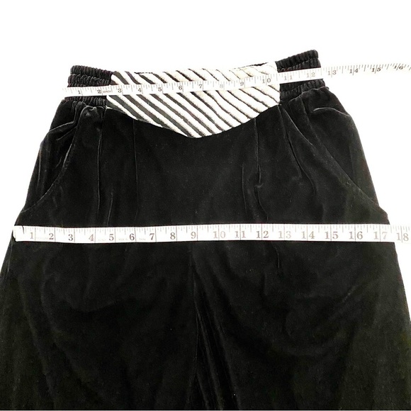 Vintage Saint Germain Paris Black Velvet Dress Pants Small 25" Goth Y2K - Picture 7 of 11